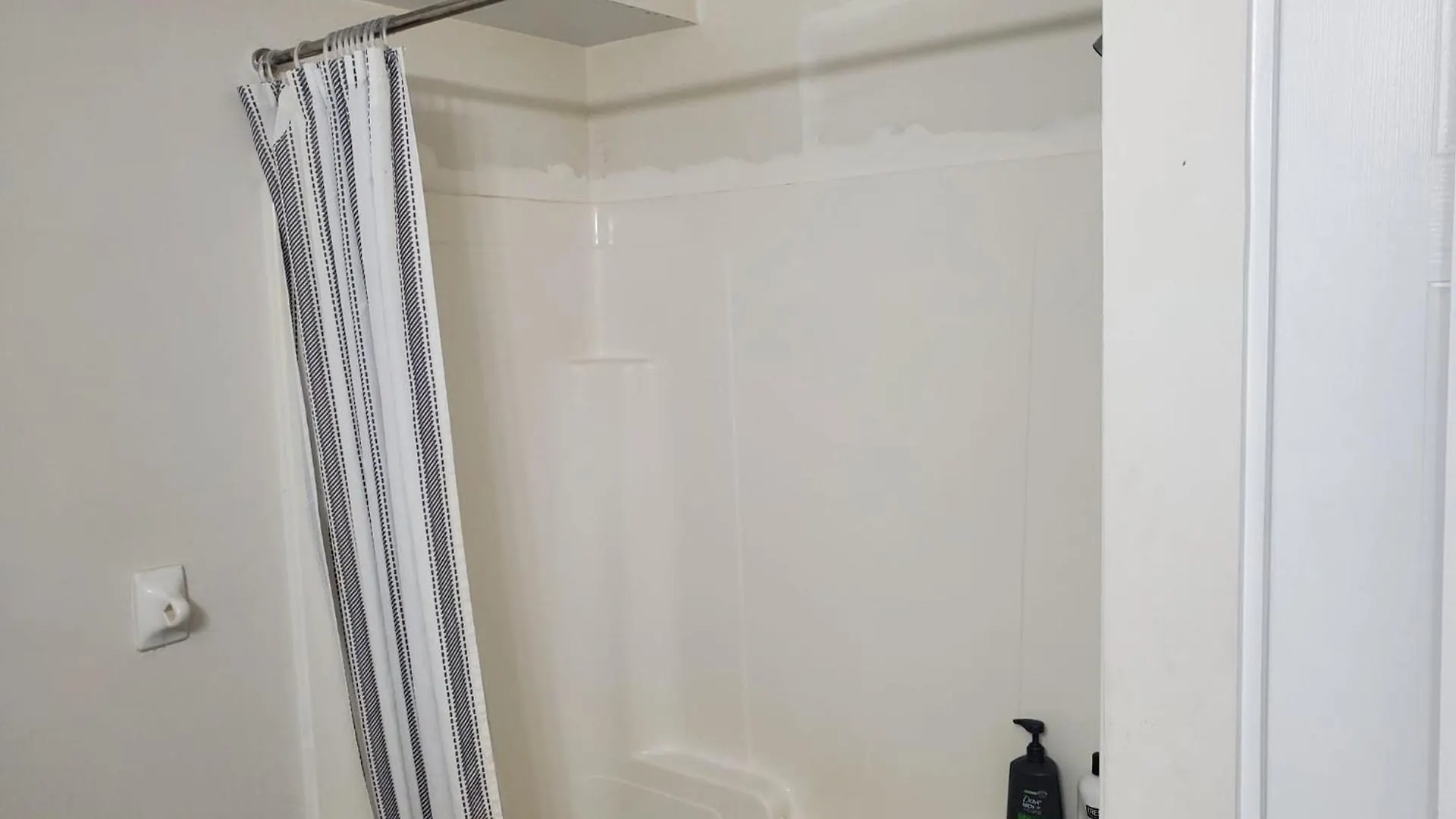 Homestay Lovely Plateau Room Gatineau